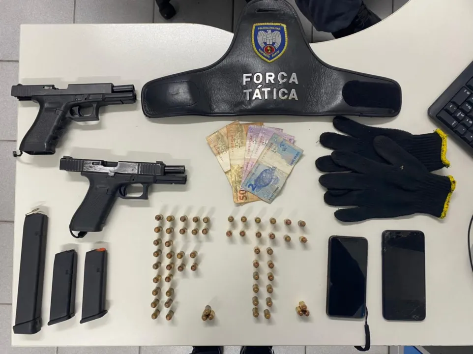Imagem ilustrativa da imagem Suspeito de promover ataques no Bairro Andorinhas e dois homens são presos em Vitória