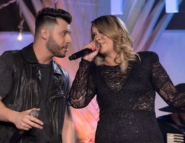 Imagem ilustrativa da imagem Murilo Huff se emociona com declaração de amor de Marília que cantor não conhecia