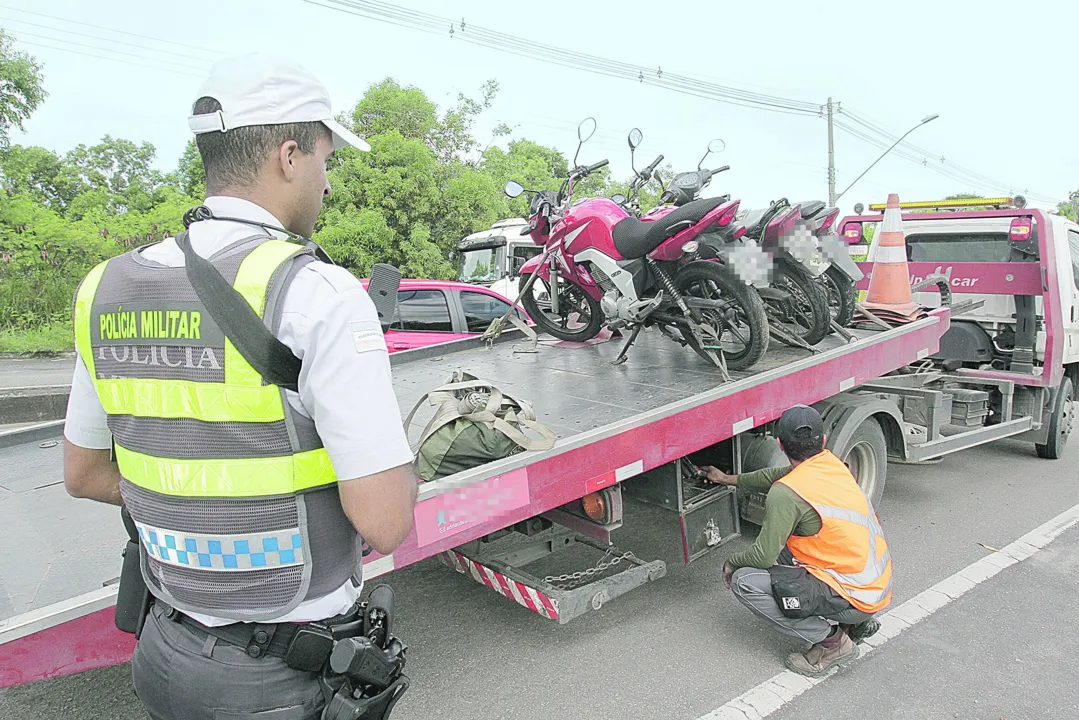Imagem ilustrativa da imagem Mudança na lei dá prazo para motoristas não terem carro guinchado em blitz