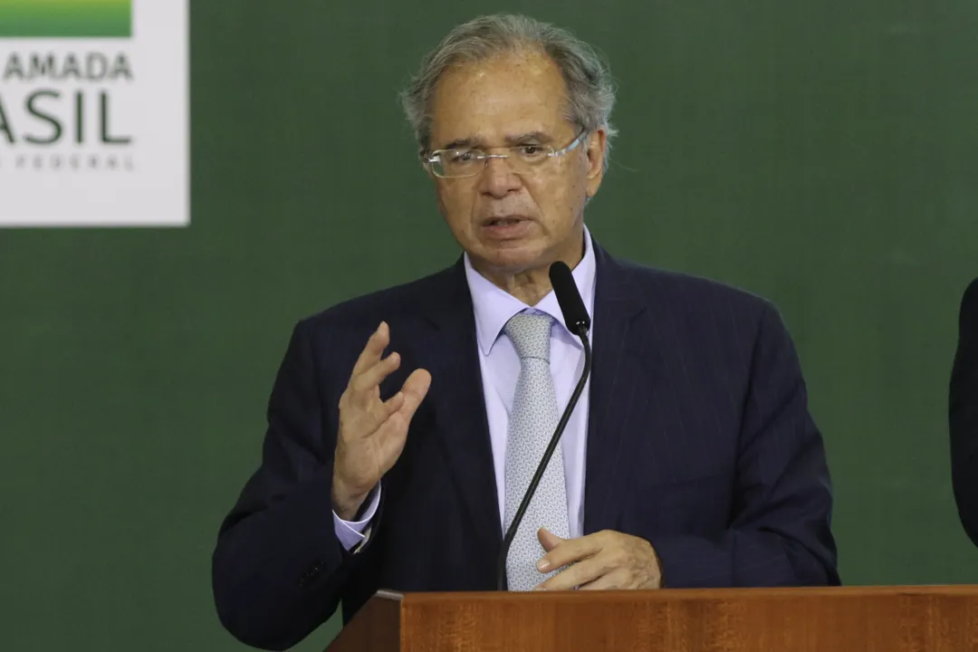 Imagem ilustrativa da imagem Guedes diz que usou offshore para escapar de impostos nos Estados Unidos