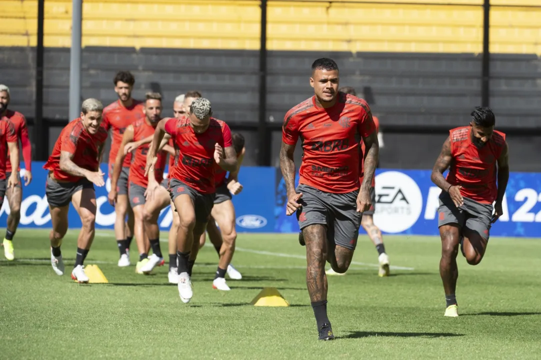 Imagem ilustrativa da imagem Flamengo tem todos os atletas à disposição em último treino antes da final