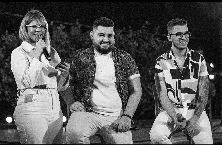 Imagem ilustrativa da imagem Marília Mendonça terá música e clipe póstumos ao lado do irmão