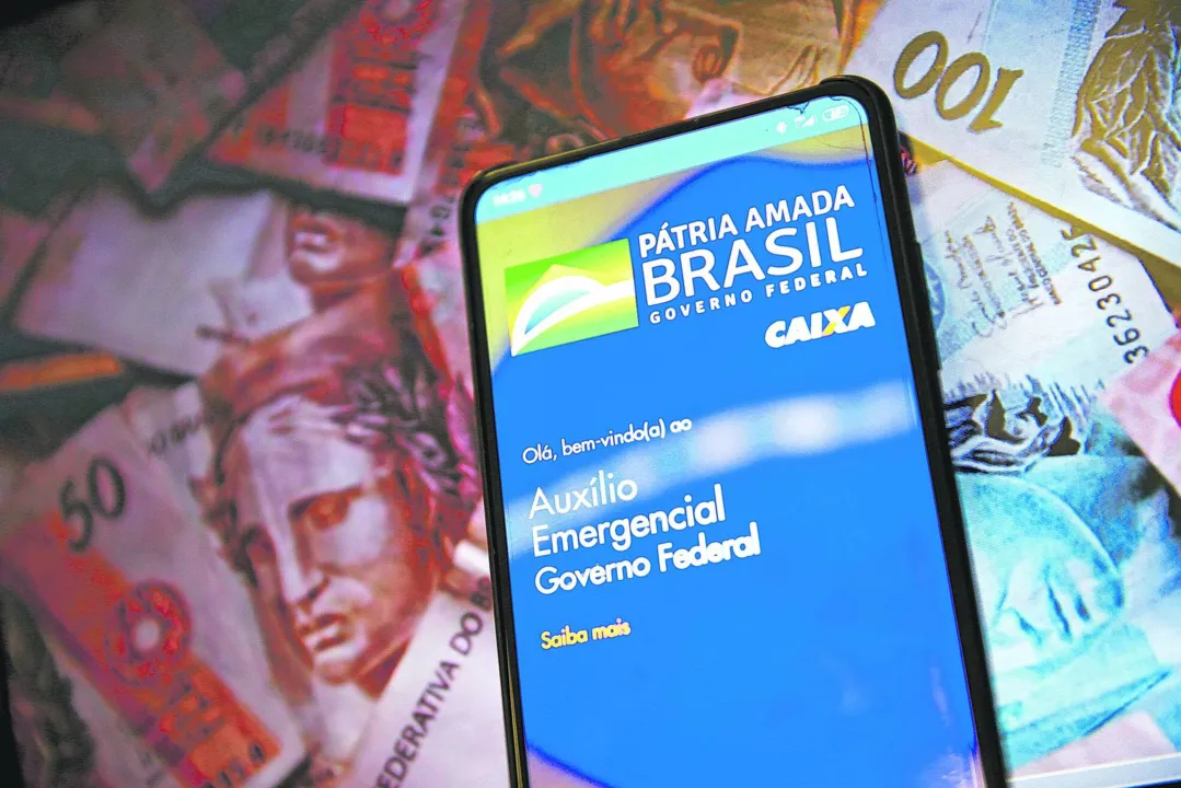 Imagem ilustrativa da imagem Fim de ajuda do governo para 552 mil
