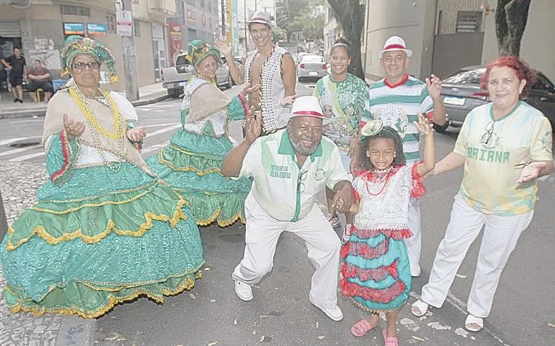 Imagem ilustrativa da imagem Festas e shows  para comemorar o Dia do Samba