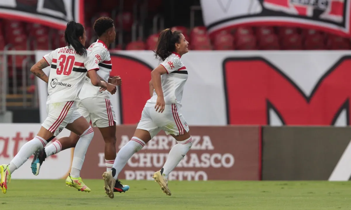 Imagem ilustrativa da imagem São Paulo quebra invencibilidade corintiana e sai na frente na final do Paulistão