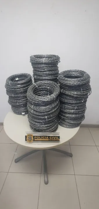 Imagem ilustrativa da imagem Funcionário é preso por furtar fios avaliados em R$ 150 mil