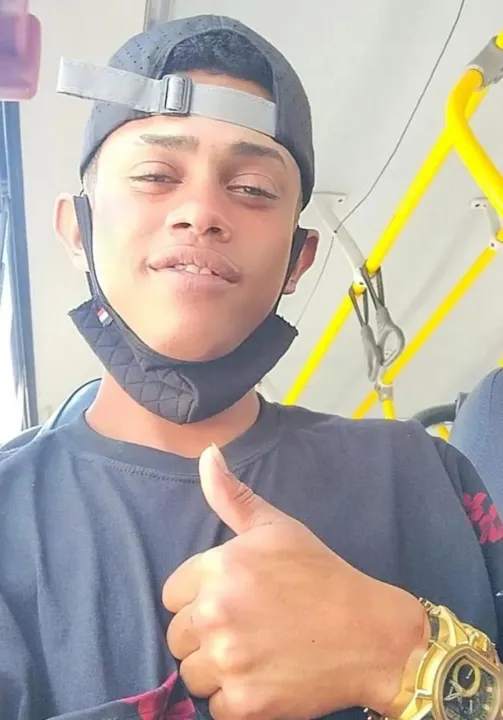 Imagem ilustrativa da imagem Um dia após comprar celular, vendedor reage a assalto e é morto