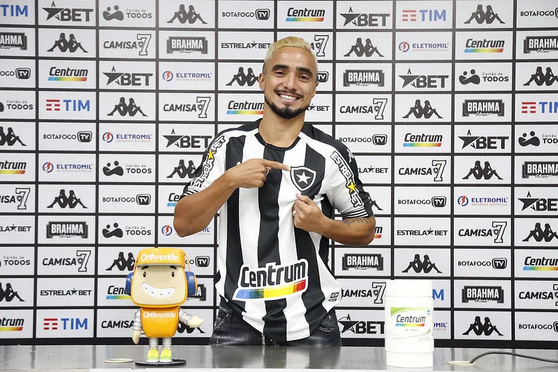 Imagem ilustrativa da imagem Botafogo tem Rafael e mais três funcionários diagnosticados com covid