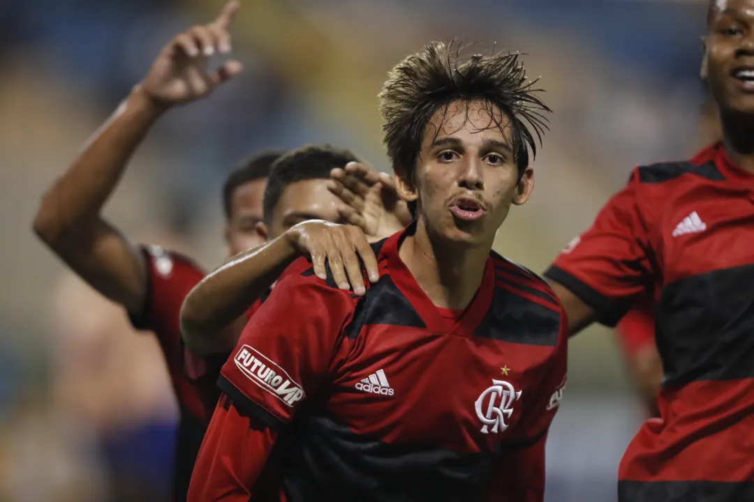 Imagem ilustrativa da imagem Chuva de gols diante de capixaba