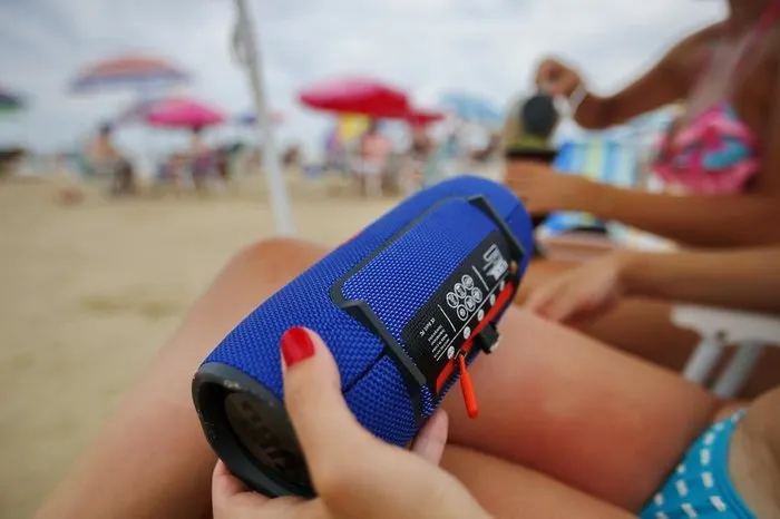Imagem ilustrativa da imagem Cidade capixaba proíbe caixa de som em praias