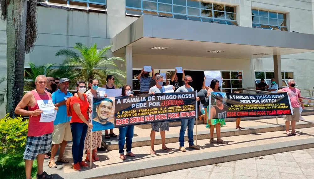 Imagem ilustrativa da imagem Familiares de empresário morto em Guarapari protestam por justiça