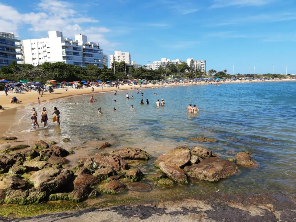 Imagem ilustrativa da imagem Vai dar praia? Veja como fica a previsão do tempo para o Estado neste fim de semana