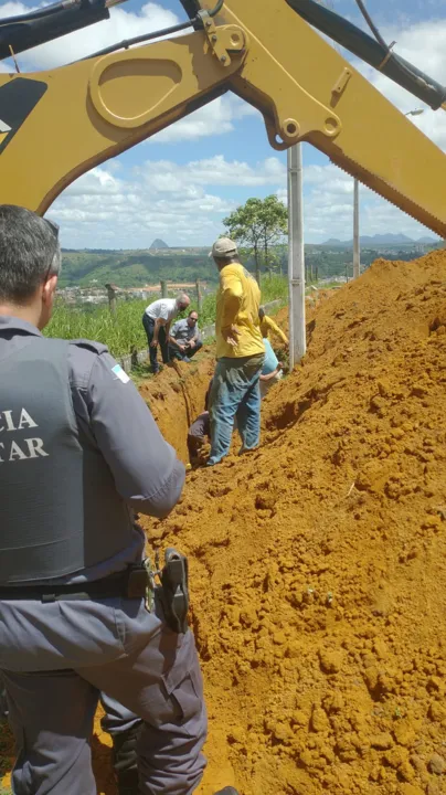 Imagem ilustrativa da imagem Deslizamento de terra mata um trabalhador e deixa outro ferido em Colatina