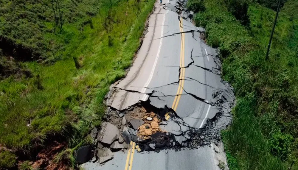 Imagem ilustrativa da imagem Mais de 100 pontos de rodovias de Minas Gerais seguem interditados