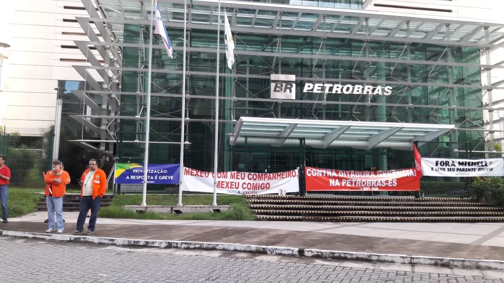 Imagem ilustrativa da imagem Site ligado a sindicatos dos petroleiros é tirado do ar após ação judicial da Petrobras