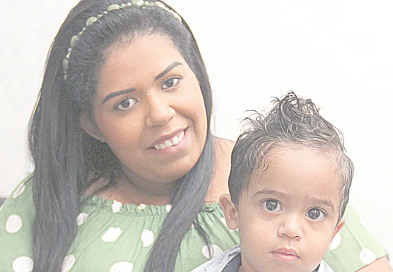 A micropigmentadora Viviane Martins Santos Schneider, de 30 anos, tem buscado informações sobre  as vagas e atividades presenciais para bebês nos centros municipais de Educação Infantil (Cmeis), em Vila Velha.