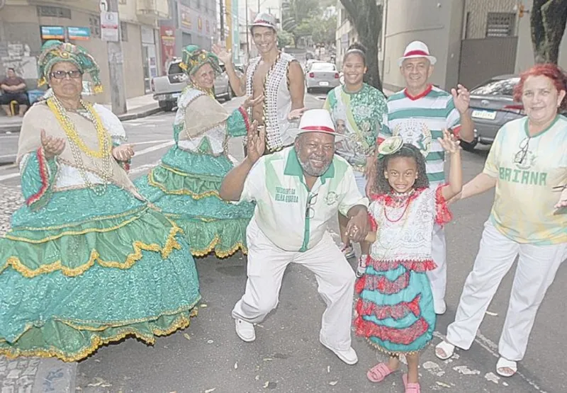 Festas e shows  para comemorar o Dia do Samba