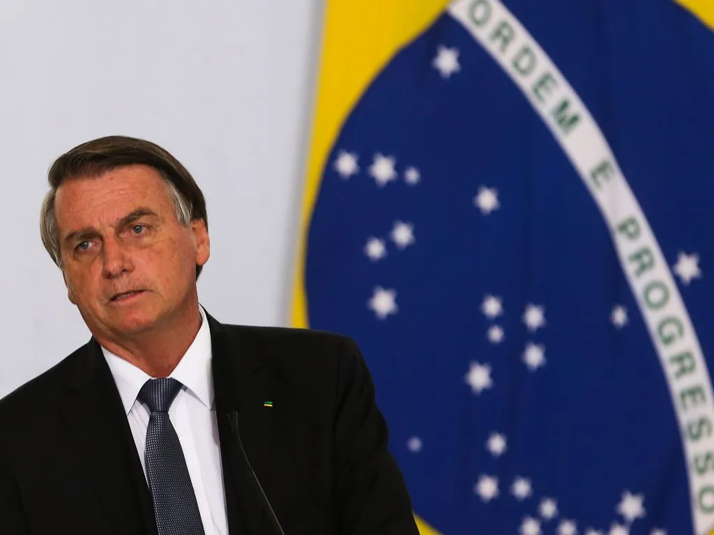Imagem ilustrativa da imagem Moraes, do STF, manda Bolsonaro depor presencialmente na PF nesta sexta