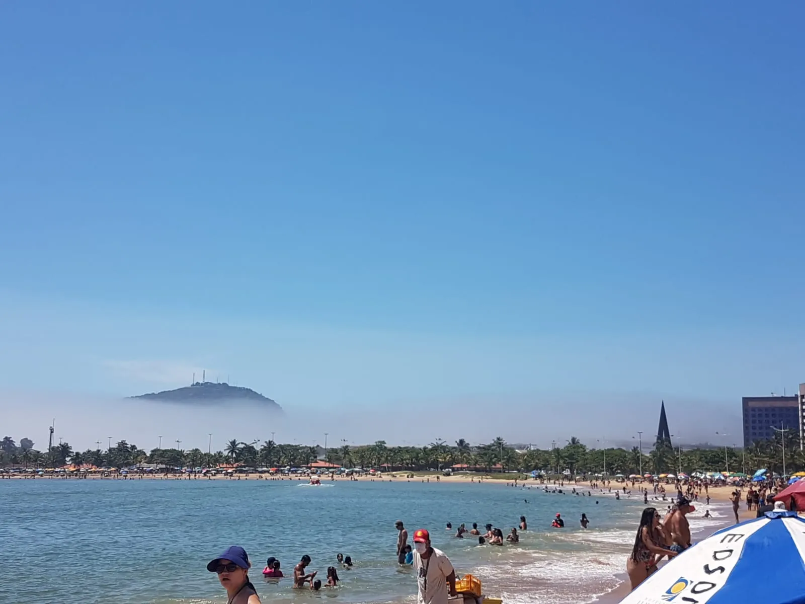 Vista do nevoeiro na Praia da Guarderia