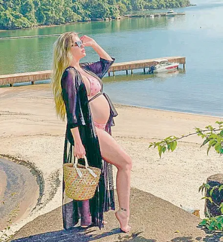 A modelo Bárbara Evans, grávida de sete meses, fez fertilização in vitro