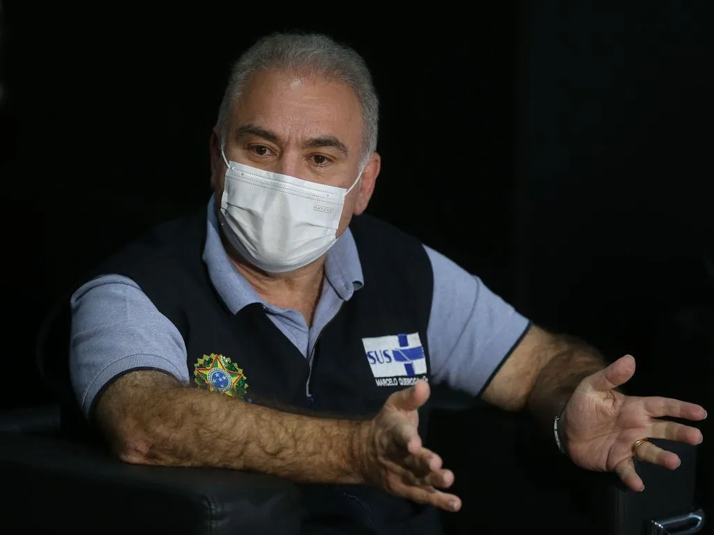 Imagem ilustrativa da imagem Ministro da Saúde alerta que país não atingiu pico da variante Ômicron