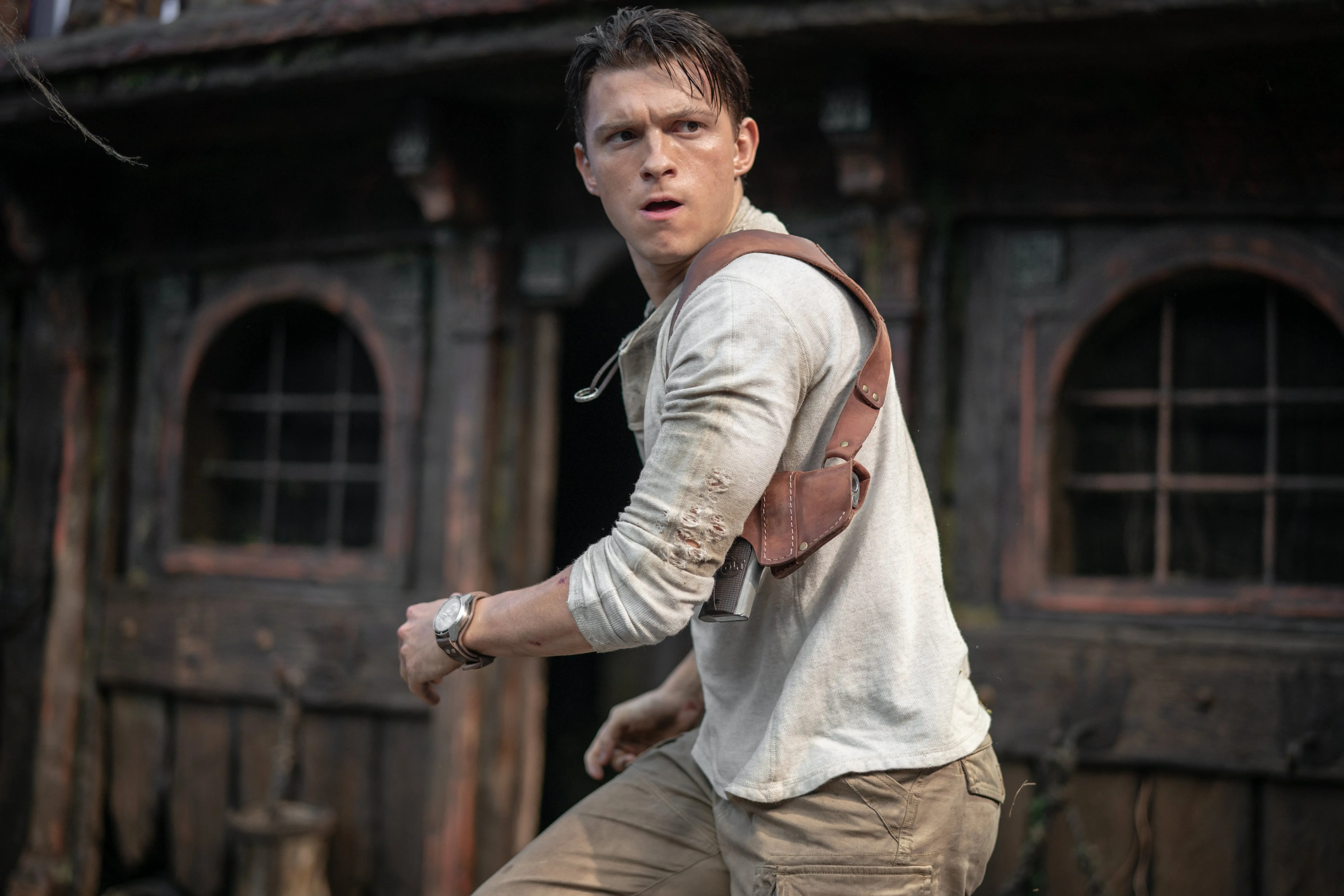 Tom Holland será Nathan Drake em “Uncharted: Fora do Mapa”