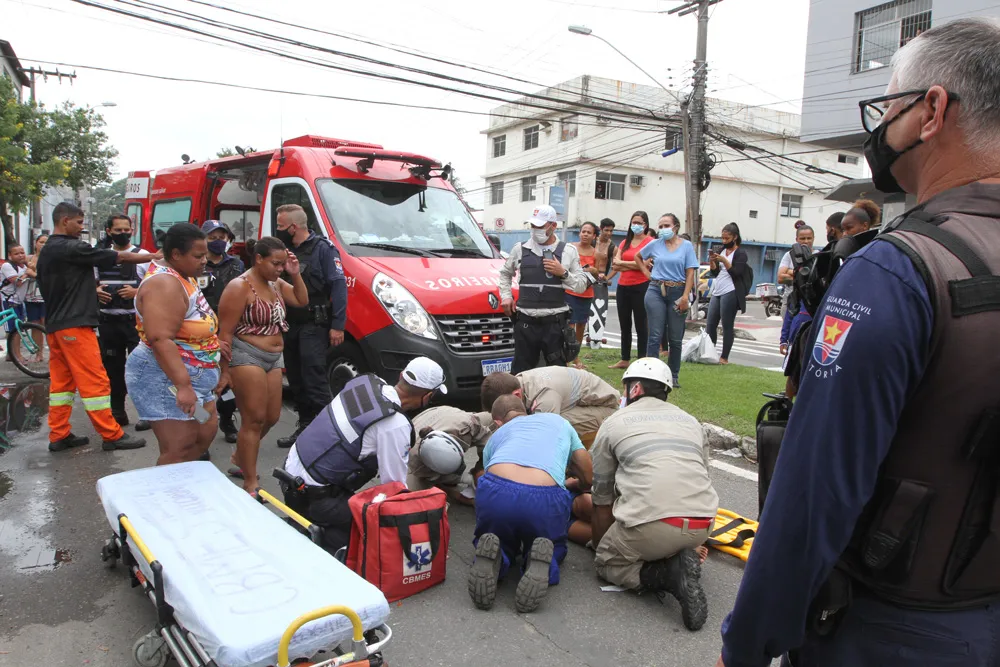 Imagem ilustrativa da imagem Moradores protestam após criança ser atropelada em avenida de Vitória