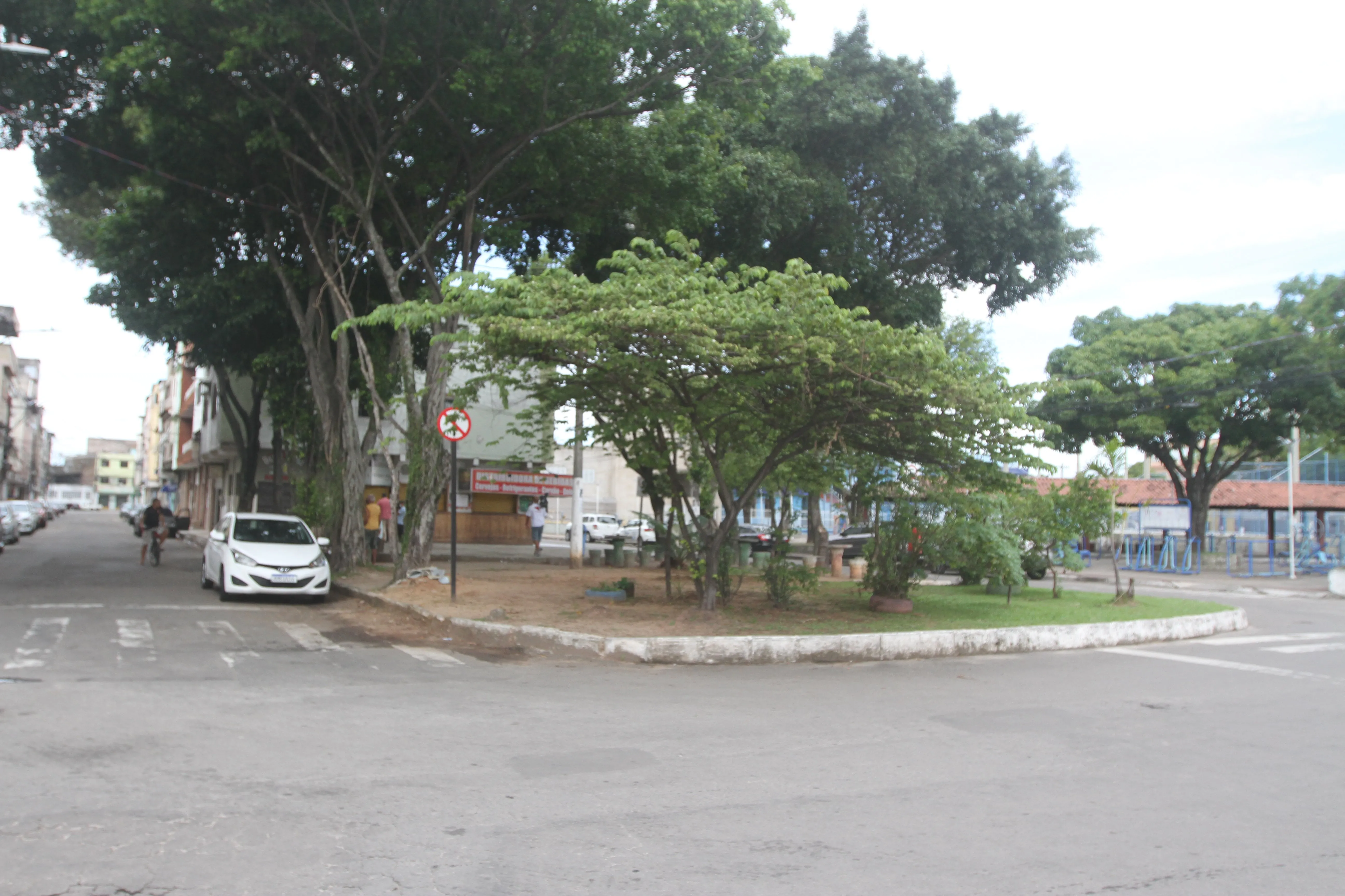 Praça do Ibes, em Vila Velha, onde universitária foi morta por bala perdida