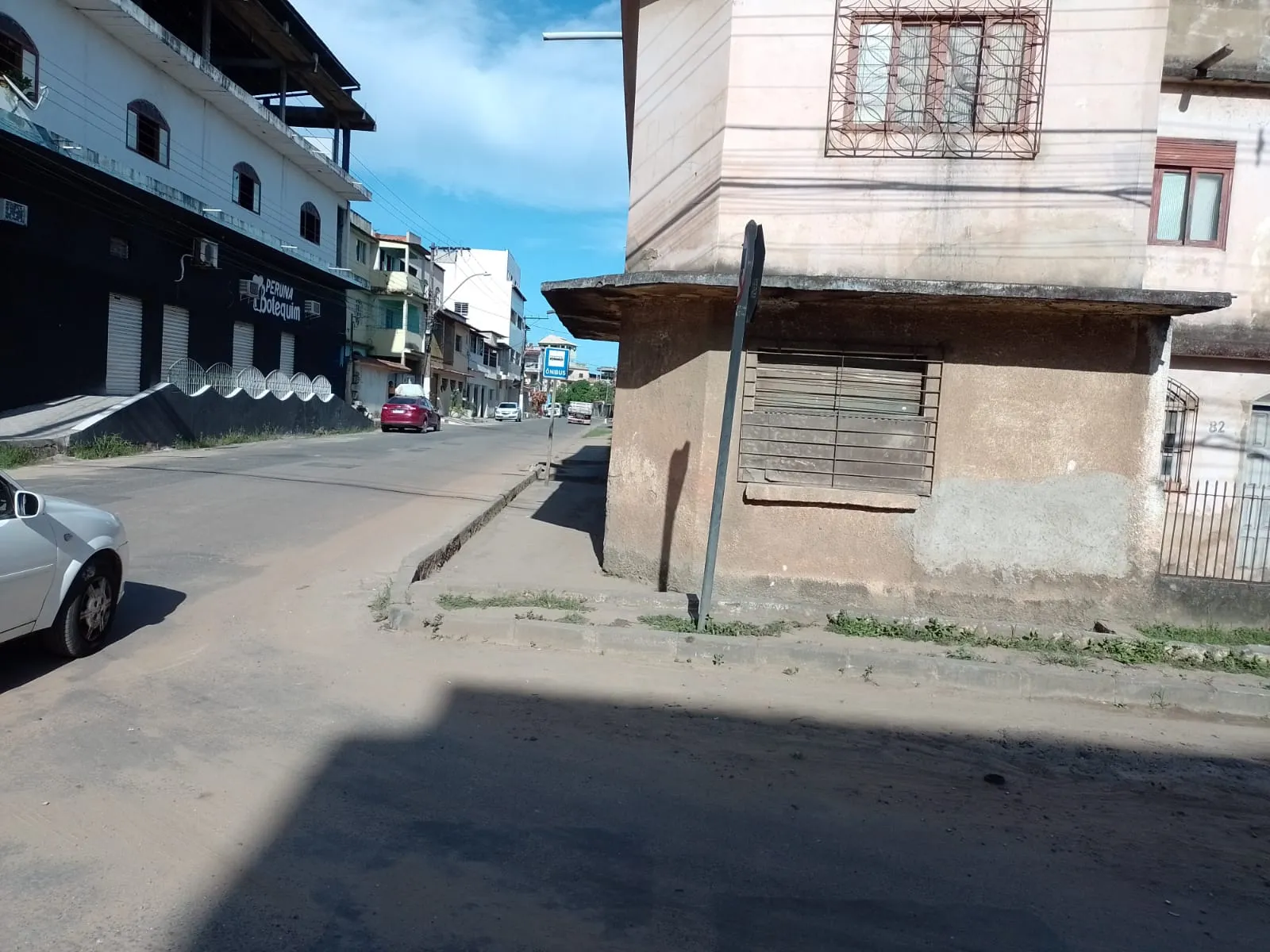 Rua onde o mecânico Leonardo Pereira Santana, de 19 anos, foi morto em Rio Marinho, Vila Velha.