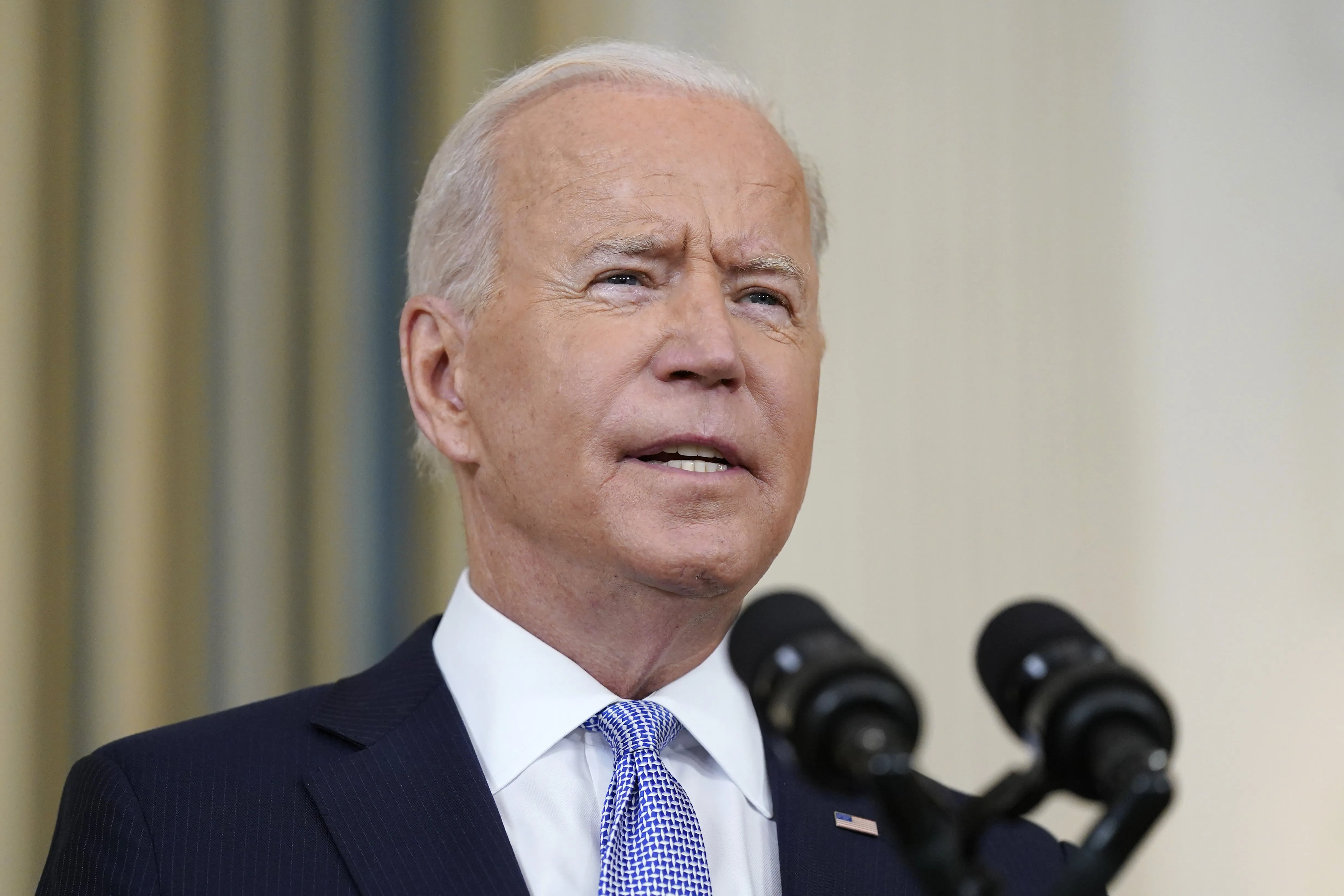 Imagem ilustrativa da imagem Biden anuncia fechamento do espaço aéreo para aviões da Rússia