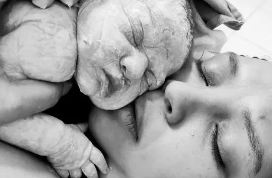 Imagem ilustrativa da imagem Mulheres relatam desafios no primeiro Dia das Mães em meio à pandemia