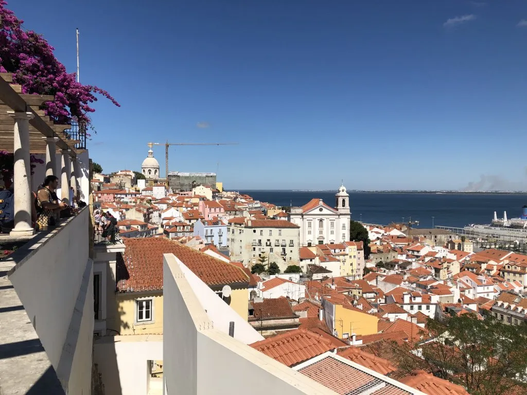 Vista de Lisboa, em Portugal: simplificação da comprovação dos laços de efetiva ligação à comunidade portuguesa