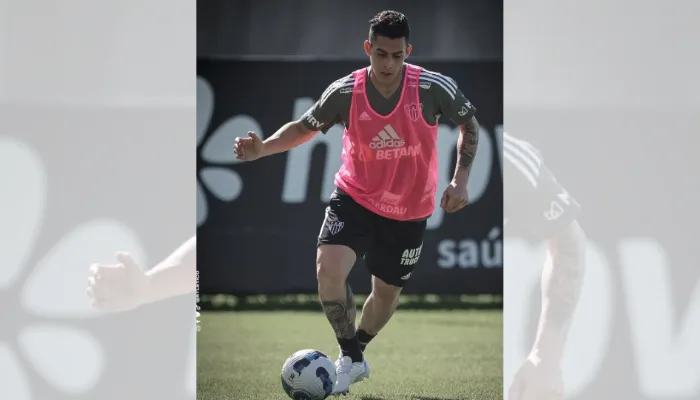 Imagem ilustrativa da imagem Atlético-MG anuncia a contratação de atacante Pavón, ex-Boca Juniors