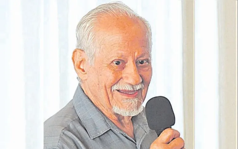 René Padilla é  editor póstumo do “Comentário Bíblico Latino-Americano”