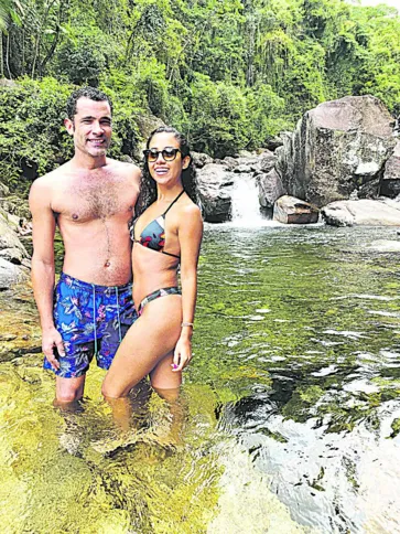 O casal de empresários Renato Ferraz,   de 39 anos, e Thamires Simões, 28,  de Guarapari, gosta de viajar para lugares mais calmos.