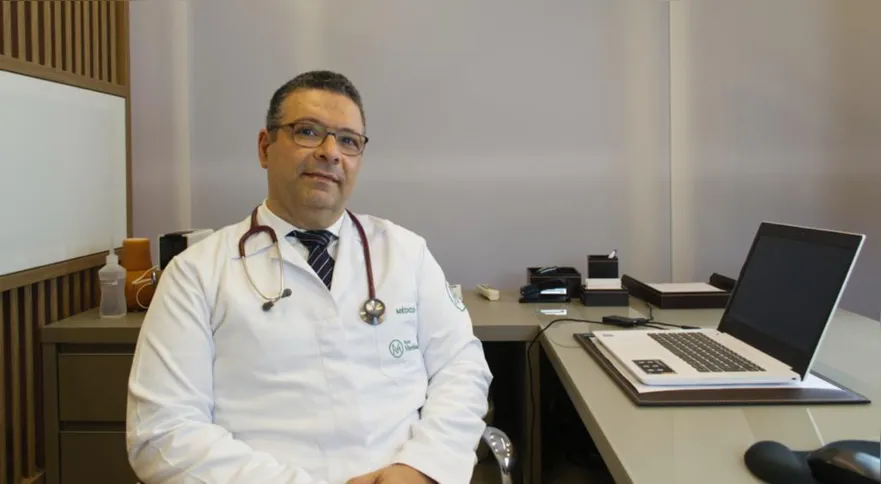 José Martins diz que cerca de 50% dos pacientes não tratados voltam a ter cálculo renal no período de 5 anos