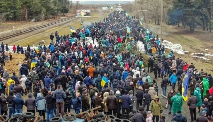 Cerca de 1.045.459 pessoas estão fugindo da Ucrânia segundo a Acnur, agência da ONU.