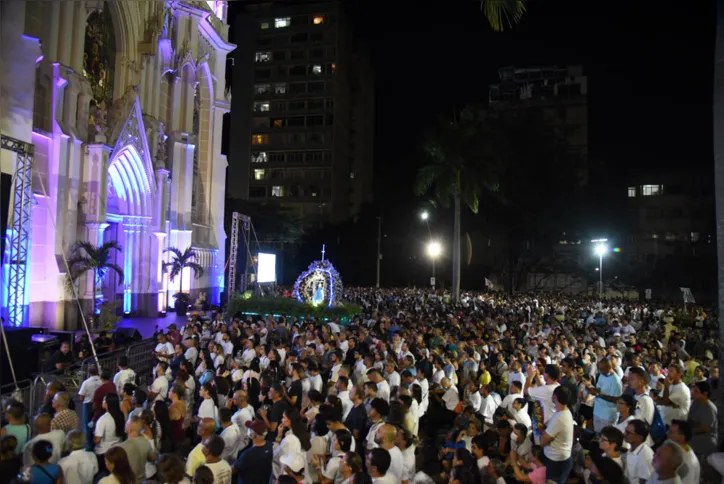 Concentração da Romaria dos Homens, na Catedral de Vitória