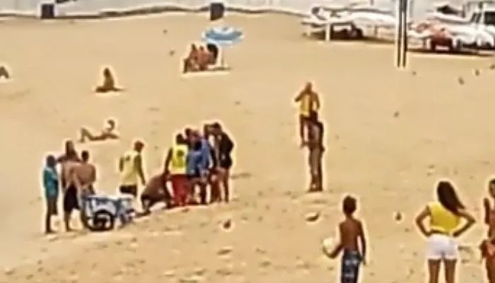 Imagem ilustrativa da imagem Homem morre afogado em praia de Vila Velha