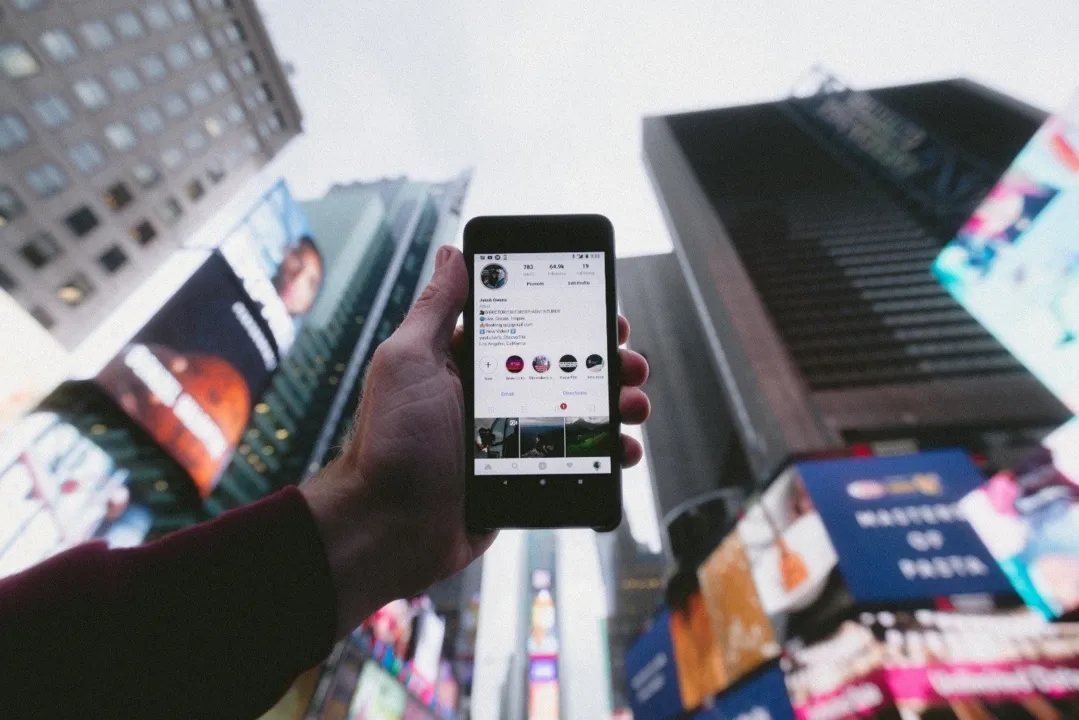 Imagem ilustrativa da imagem Prejuízo de até R$ 500 mil com roubo de contas do Instagram