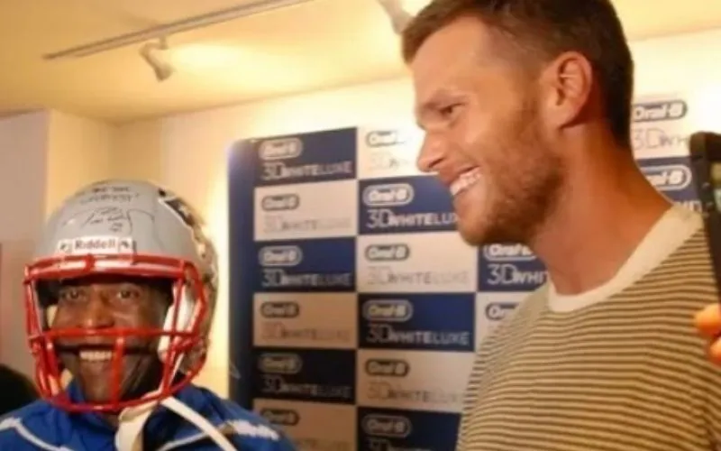 Imagem ilustrativa da imagem Pelé faz homenagem a Tom Brady nas redes sociais: 'Você é uma lenda'