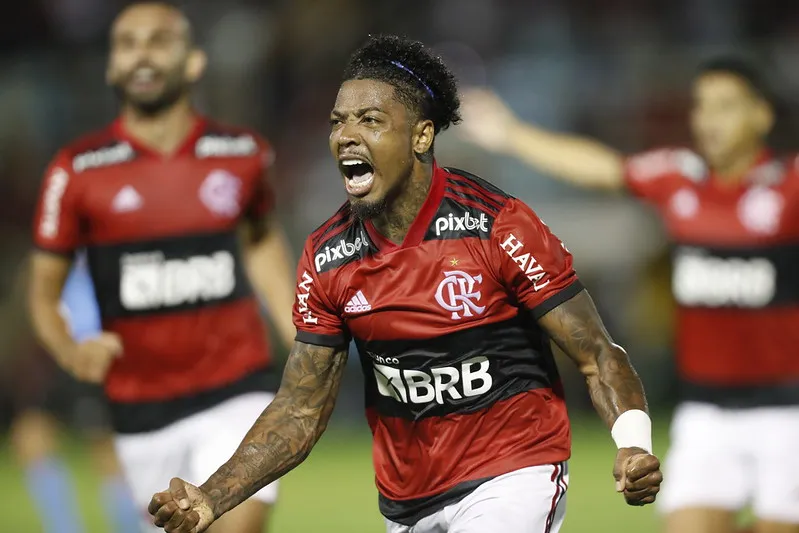 Imagem ilustrativa da imagem Marinho marca, e Flamengo vence em noite do também estreante Paulo Sousa