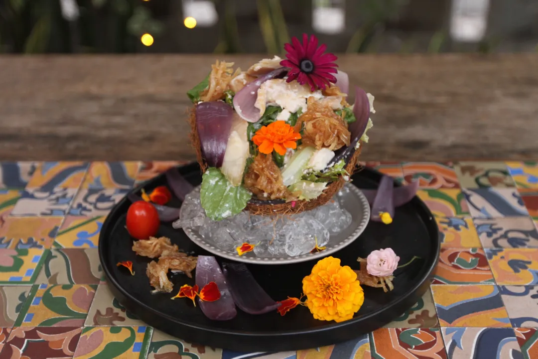 Imagem ilustrativa da imagem Confira pratos de salada até com cocada e no coco