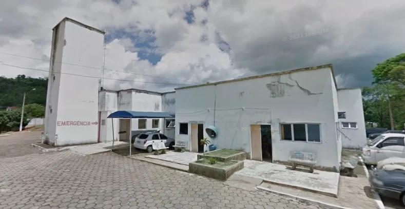 Imagem ilustrativa da imagem Homem sem carteira e embriagado furta ambulância no Norte do Estado