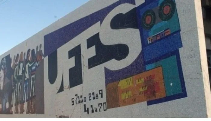 Imagem ilustrativa da imagem Ufes abre concurso público com 16 vagas e salários de até R$ 4.638