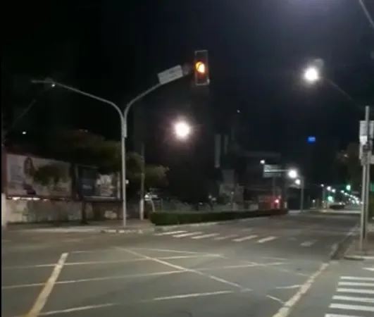 Imagem ilustrativa da imagem Semáforos ficam sem funcionar após furto de fios em Vitória