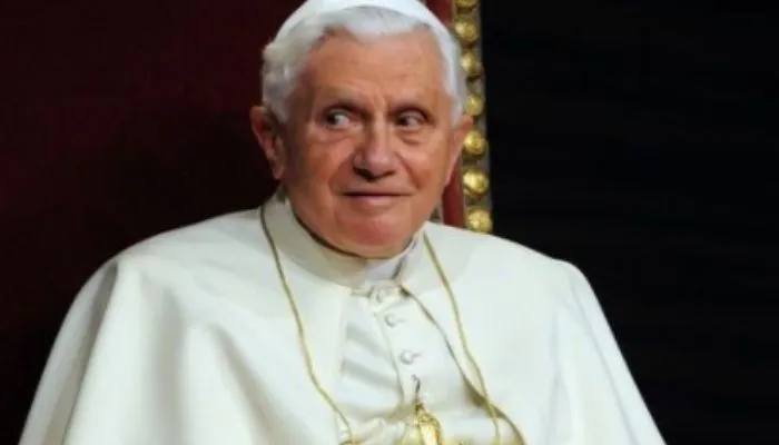 Imagem ilustrativa da imagem Bento 16 pede perdão por abusos na igreja após relatório apontar omissão