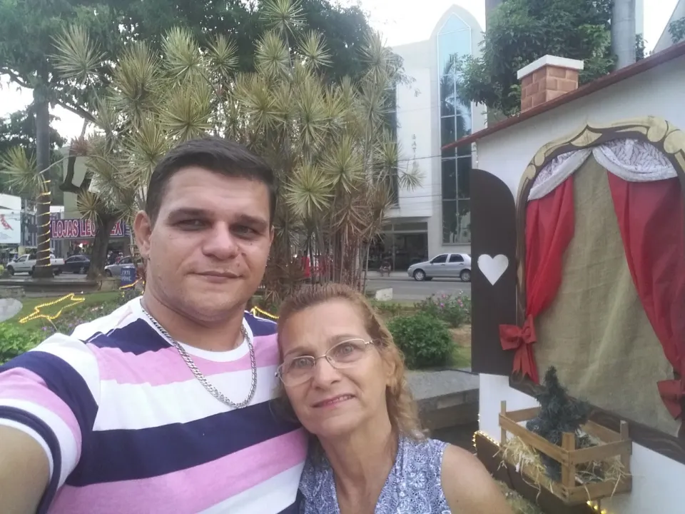 Imagem ilustrativa da imagem Mãe e filho morrem eletrocutados por cerca elétrica no Sul do Estado