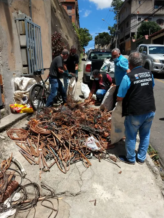 Imagem ilustrativa da imagem Operação apreende 438 kg de fios de cobre em Vitória