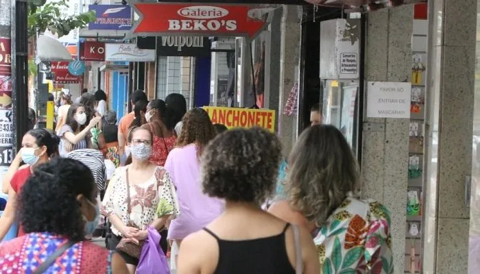 Imagem ilustrativa da imagem Lojas de rua em horário especial na segunda